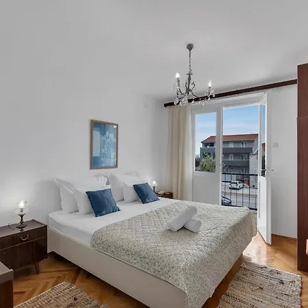 One Apartment *